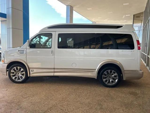 2026 Chevrolet Express Cargo Van 2500 Regular Wheelbase, WT, RWD