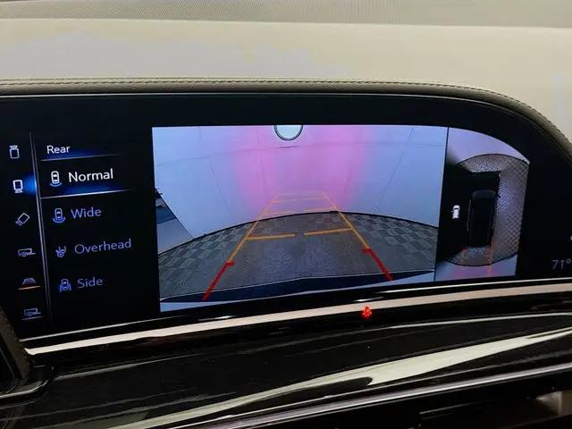 2023 Cadillac Escalade ESV 4WD Sport