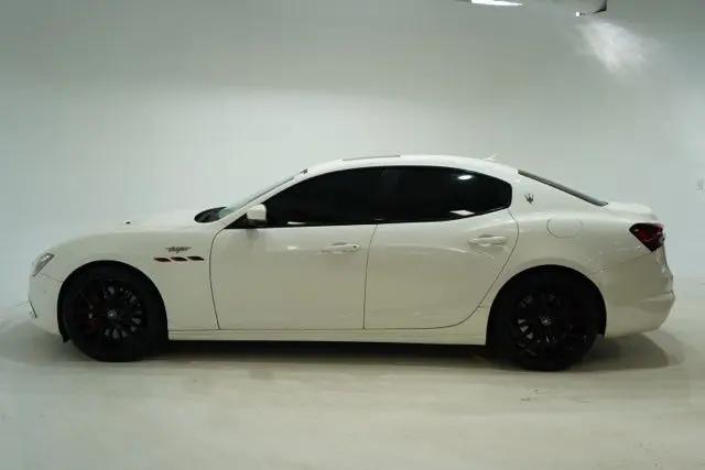 2022 Maserati Ghibli Trofeo