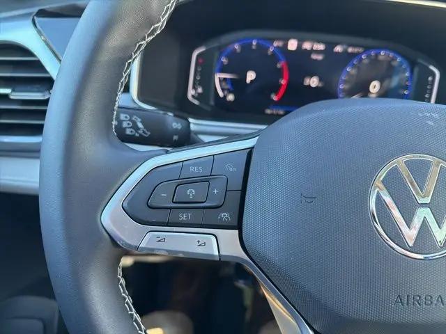 2026 Volkswagen Taos SEL