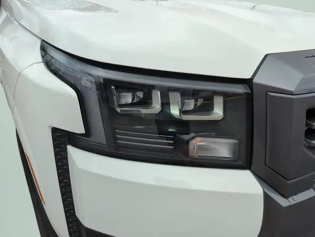 2026 Nissan Frontier Crew Cab SV 4x2