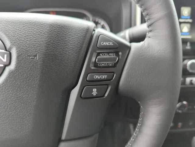 2026 Nissan Frontier Crew Cab SV 4x2