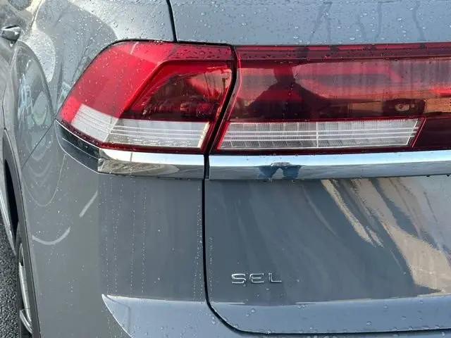 2026 Volkswagen Atlas Cross Sport SEL Premium R-Line