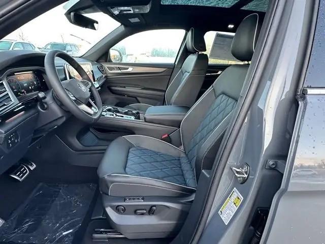 2026 Volkswagen Atlas Cross Sport SEL Premium R-Line