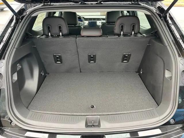 2027 Chevrolet Bolt RS FWD
