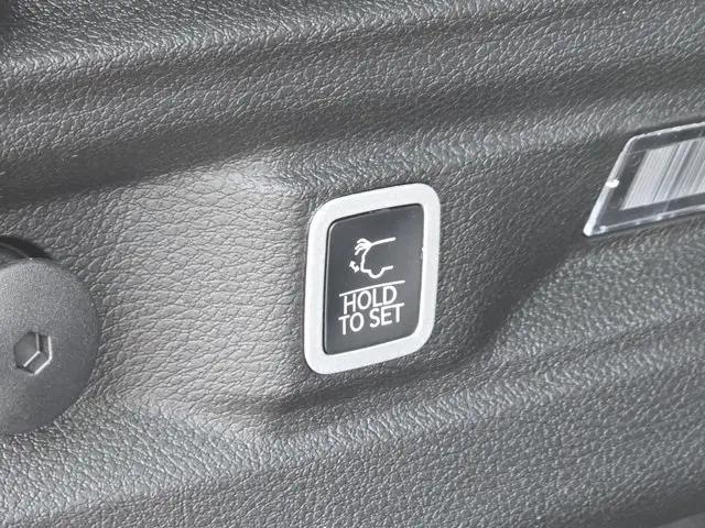 2026 Jeep Grand Cherokee L Altitude 4x4