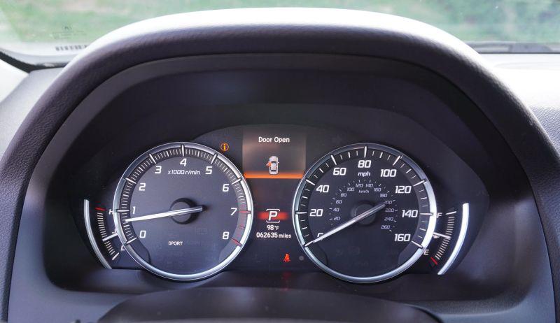 2017 Acura TLX w/Technology Package