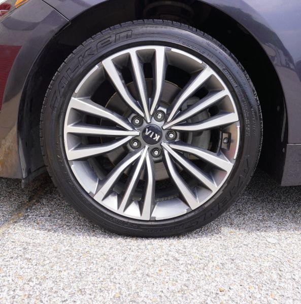 2019 Kia Stinger Base