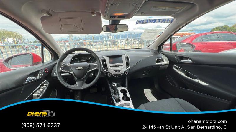 2018 Chevrolet Cruze LS Auto