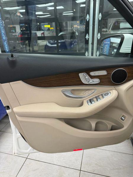 2022 Mercedes-Benz GLC 4MATIC SUV
