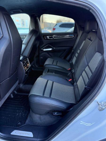 2022 Porsche Cayenne Turbo