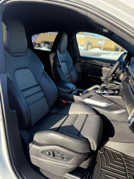 2022 Porsche Cayenne Turbo