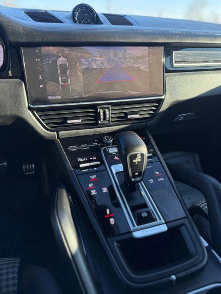 2022 Porsche Cayenne Turbo