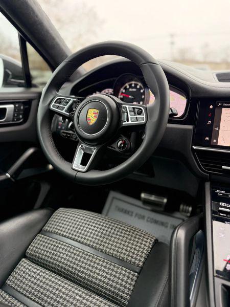 2022 Porsche Cayenne Turbo