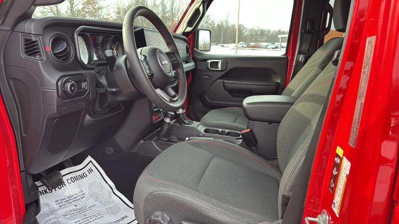 2025 Jeep Wrangler 4-Door Rubicon 4x4