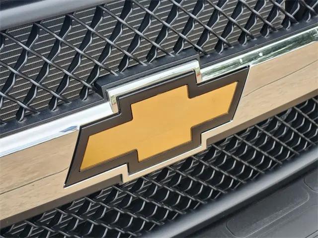 2025 Chevrolet Express Cutaway Work Van