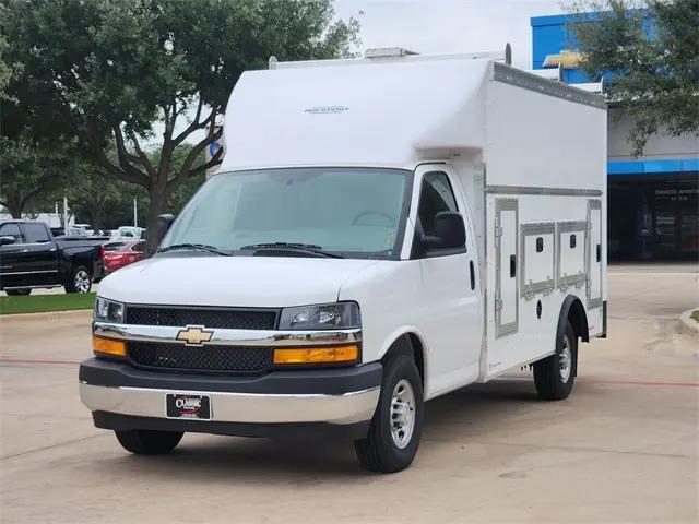 2025 Chevrolet Express Cutaway Work Van