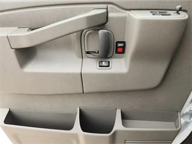2025 Chevrolet Express Cutaway Work Van