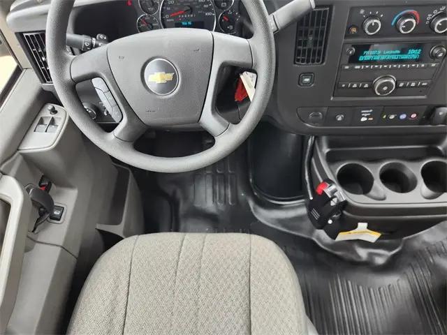 2025 Chevrolet Express Cutaway Work Van