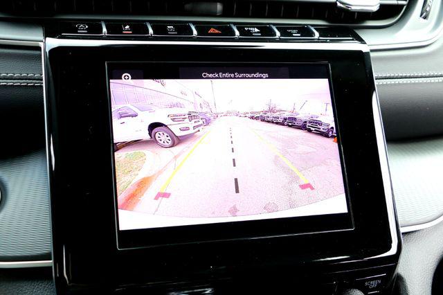 2026 Jeep Grand Cherokee Laredo 4x2