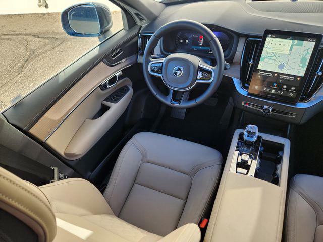 2026 Volvo XC90 Plug-In Hybrid Plus, T8 AWD, Electric/Gasoline, Bright, 7 Seats