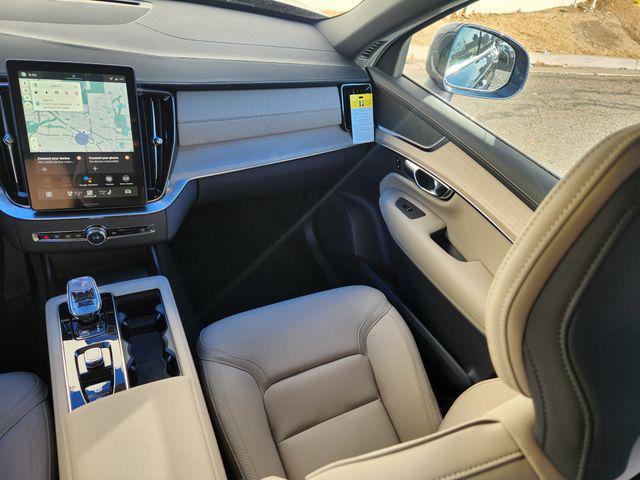 2026 Volvo XC90 Plug-In Hybrid Plus, T8 AWD, Electric/Gasoline, Bright, 7 Seats