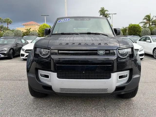 2023 Land Rover Defender 130 SE
