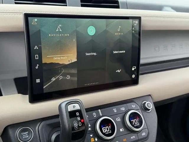 2023 Land Rover Defender 130 SE