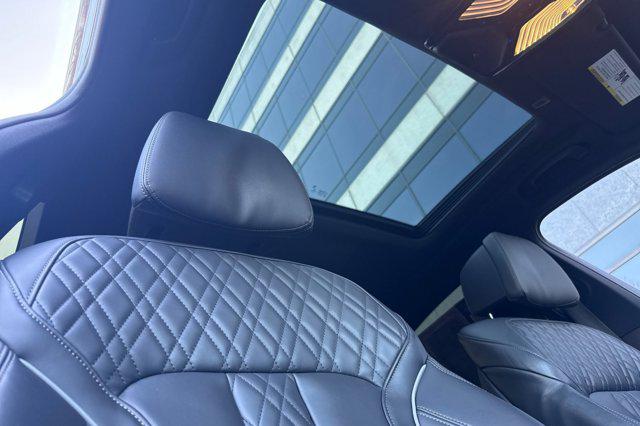 2023 BMW M5 i xDrive