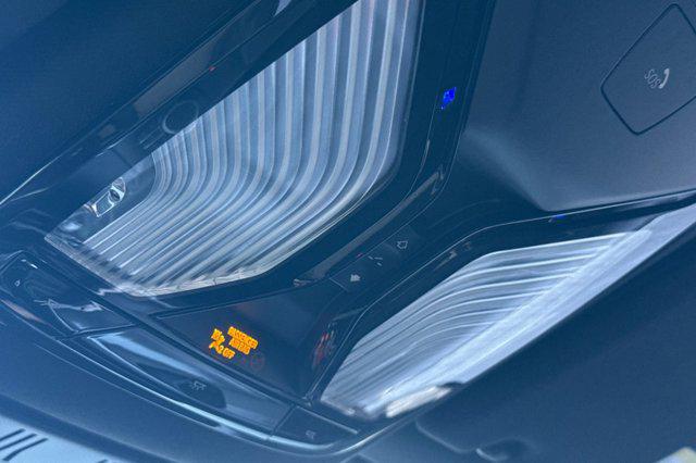 2023 BMW M5 i xDrive