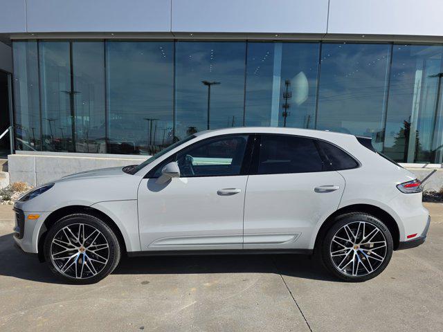 2026 Porsche Macan AWD