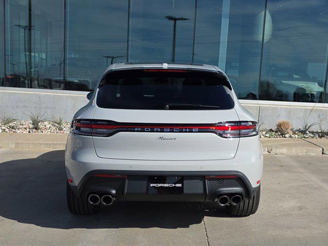 2026 Porsche Macan AWD