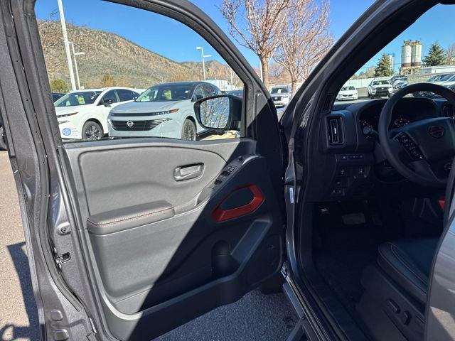 2026 Nissan Frontier Crew Cab PRO-4X 4x4