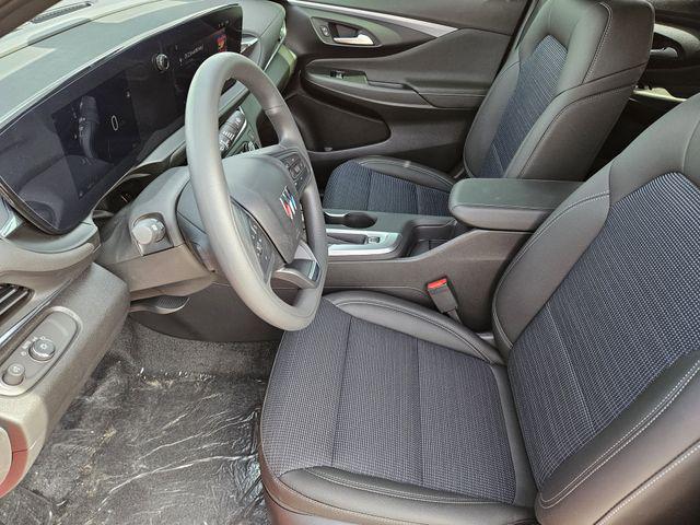 2026 Buick NV Preferred FWD