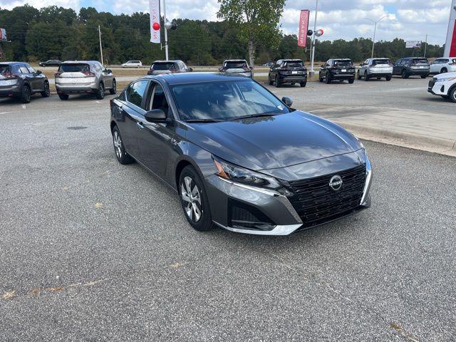2025 Nissan Altima S FWD