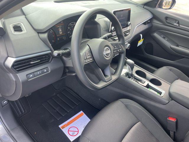 2025 Nissan Altima S FWD