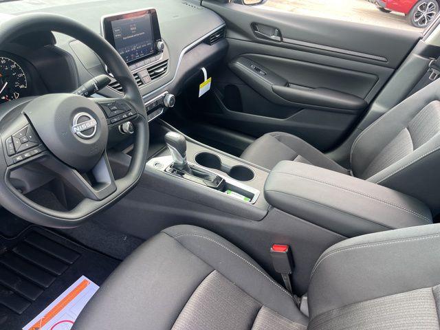 2025 Nissan Altima S FWD