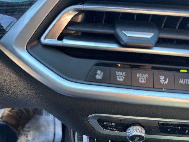 2022 BMW X7 M50i