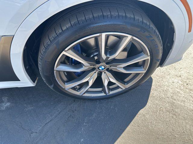 2022 BMW X7 M50i