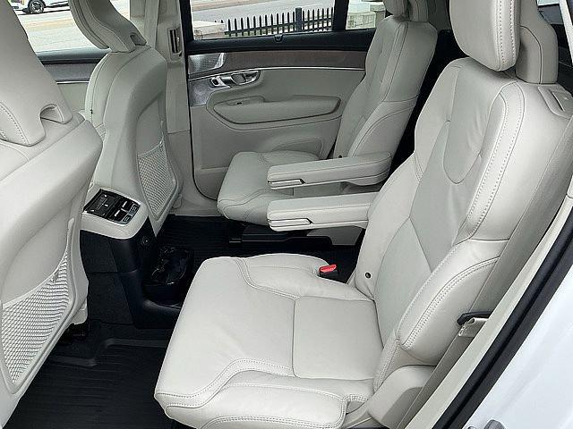 2026 Volvo XC90 Plug-In Hybrid Ultra Dark Theme, T8 AWD, Electric/Gasoline, 6 Seats