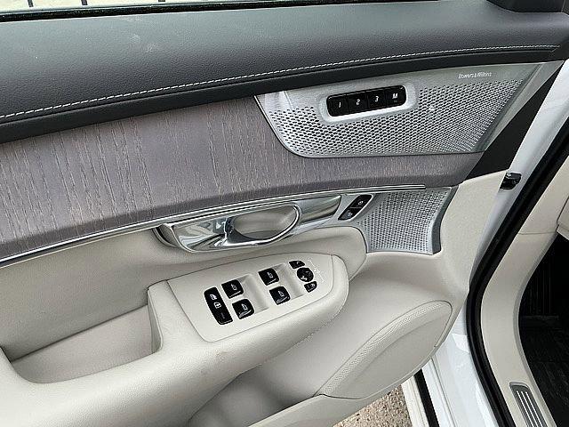 2026 Volvo XC90 Plug-In Hybrid Ultra Dark Theme, T8 AWD, Electric/Gasoline, 6 Seats