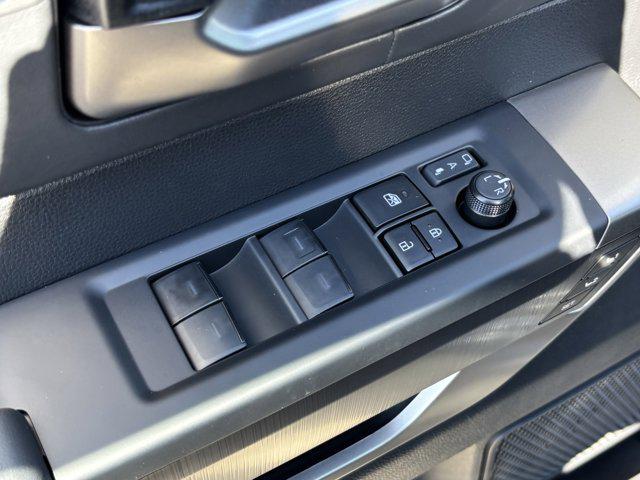 2026 Toyota Tundra Platinum CrewMax 5.5' Bed