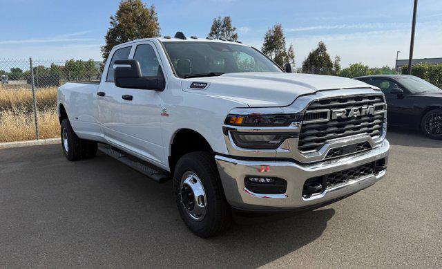 2026 RAM Ram 3500 RAM 3500 TRADESMAN CREW CAB 4X4 8 BOX