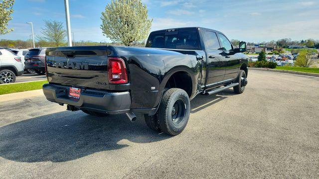 2026 RAM Ram 3500 RAM 3500 TRADESMAN CREW CAB 4X4 8 BOX