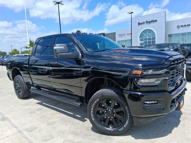 2026 RAM Ram 2500 RAM 2500 BLACK EXPRESS CREW CAB 4X4 64 BOX