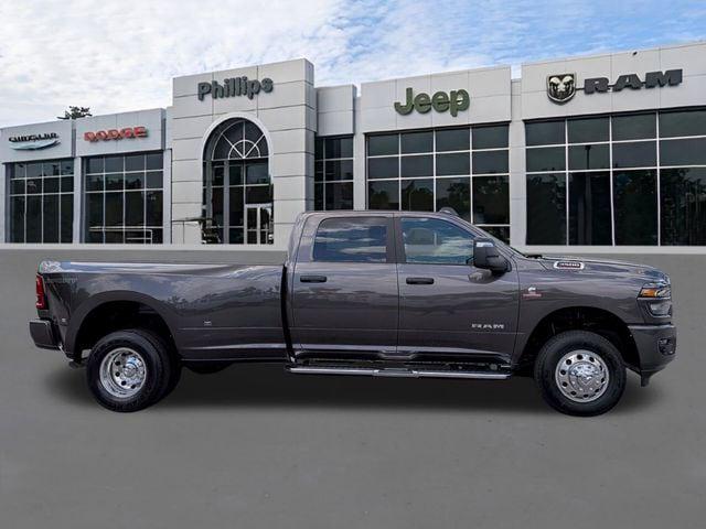 2026 RAM 3500 RAM 3500 BIG HORN CREW CAB 4X4 8 BOX