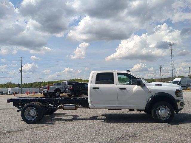 2026 RAM Ram 5500 Chassis Cab RAM 5500 TRADESMAN CHASSIS CREW CAB 4X4 84 CA