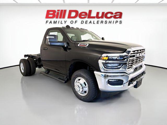 2026 RAM 3500 Chassis RAM 3500 TRADESMAN CHASSIS REGULAR CAB 4X4 60 CA