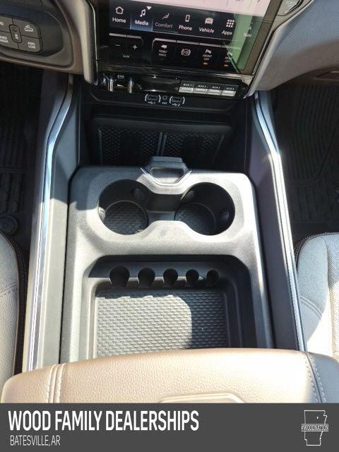 2026 Ram 2500 Laramie Crew Cab 4x4 6'4" Box