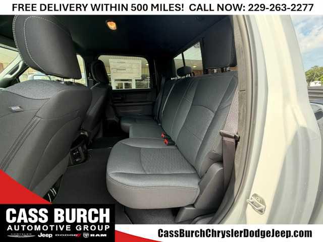 2026 Ram 2500 Black Express Crew Cab 4x4 64 Box